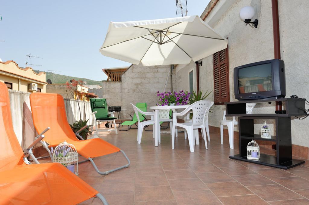 Case Vacanze Terra Sinus Terrasini Exteriör bild